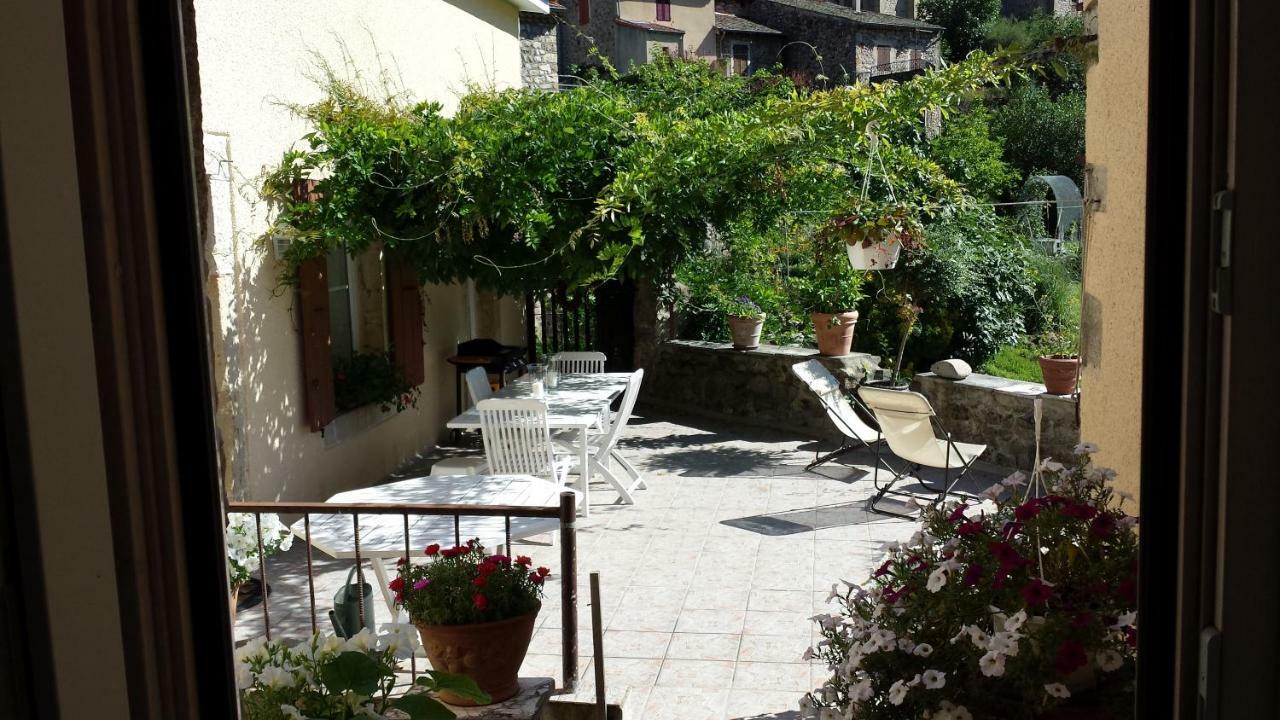 Gite De L'Eyrieux Les Ollières-sur-Eyrieux Eksteriør billede